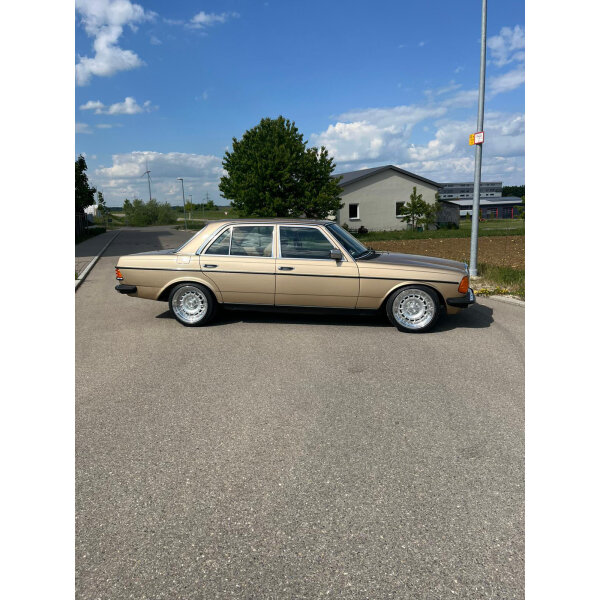 MEC Design meclassico11 17 Zoll Alufelgen für Mercedes-Benz W123 / S123 / C123