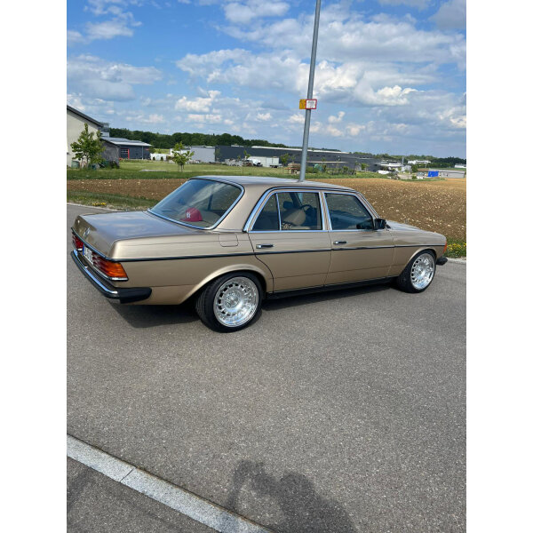 MEC Design meclassico11 17 Zoll Alufelgen für Mercedes-Benz W123 / S123 / C123