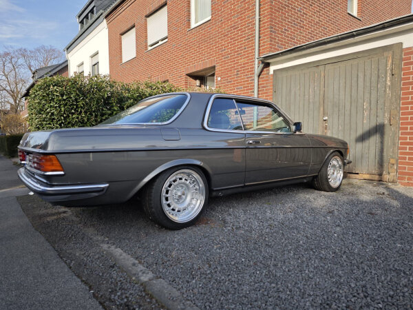 MEC Design meclassico11 17 Zoll Alufelgen für Mercedes-Benz W123 / S123 / C123