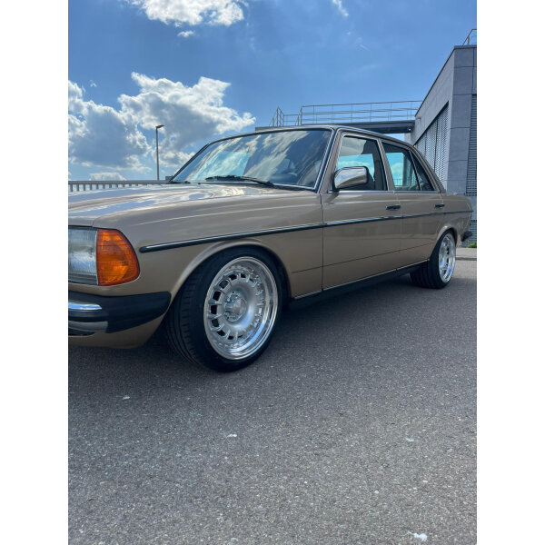 MEC Design meclassico11 17 Zoll Alufelgen für Mercedes-Benz W123 / S123 / C123